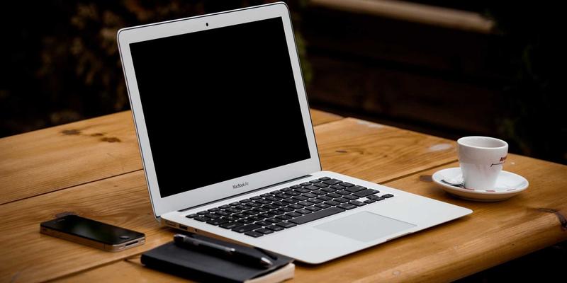 狗粮选择与狗儿带使用：科学守护宠物健康的83个宠物用品指南